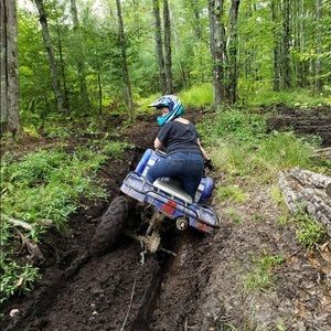 Meet your Posher, Crystal